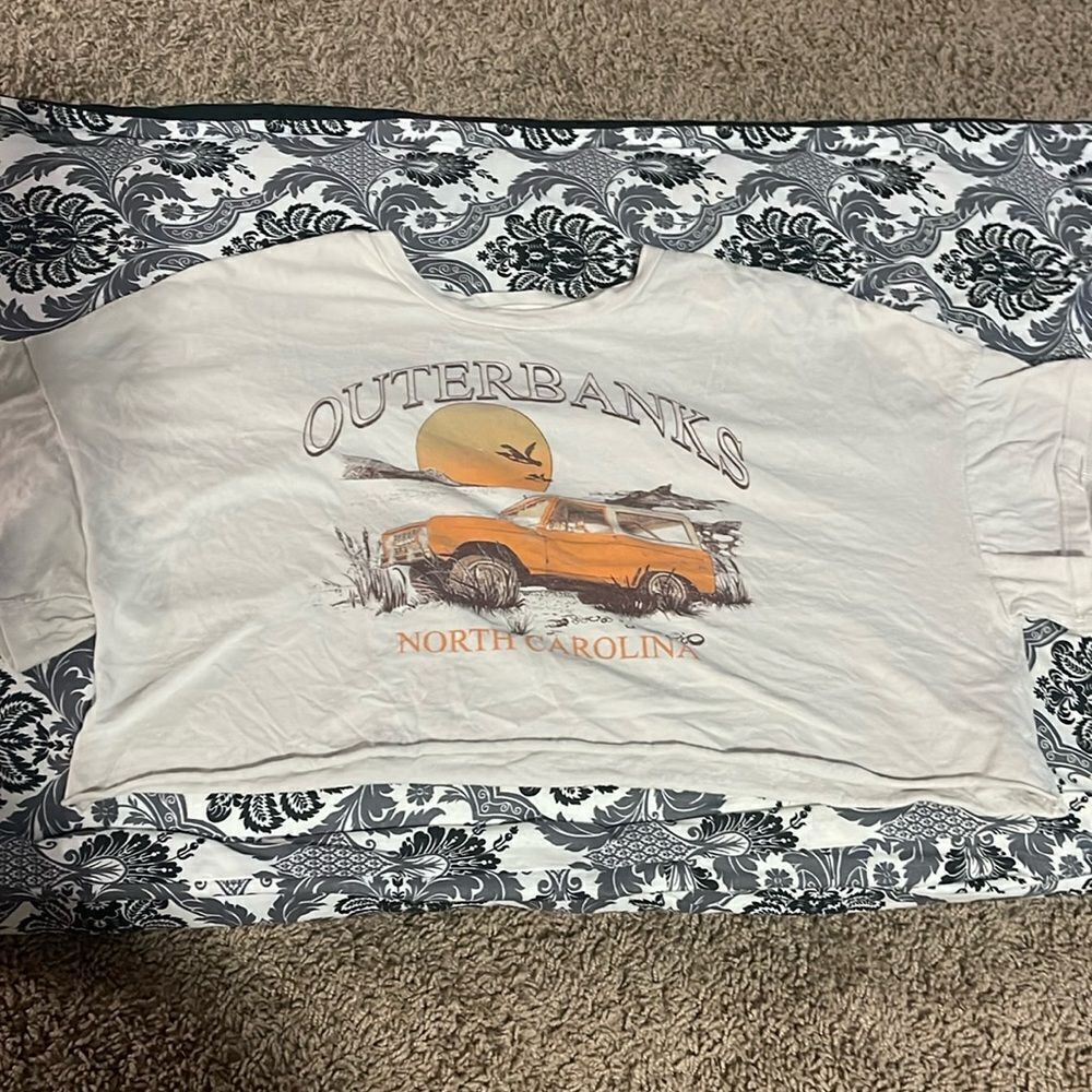 Altar’d State girls t-shirt.